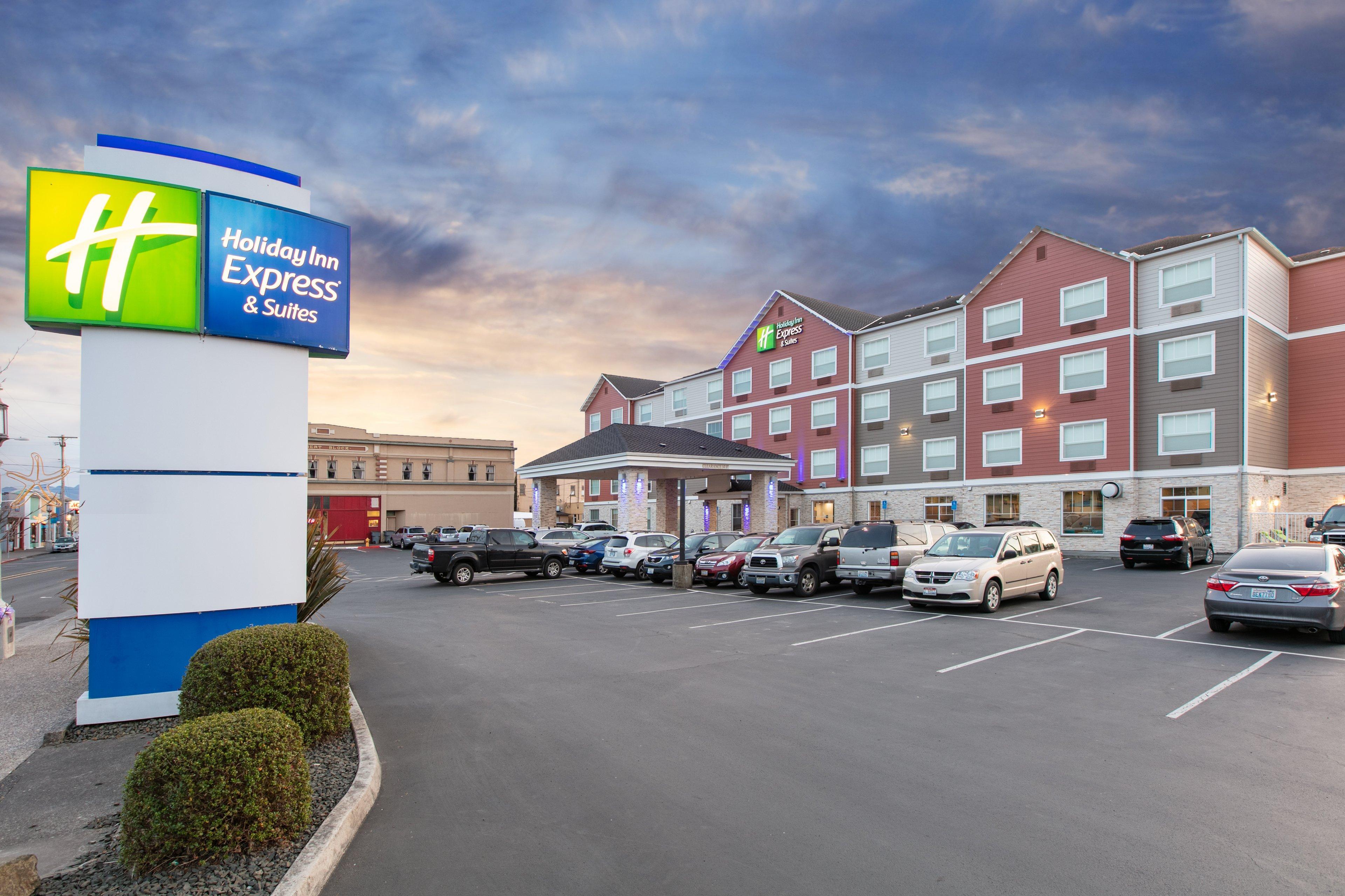 Holiday Inn Express Hotel & Suites Seaside Convention Center By Ihg Eksteriør billede