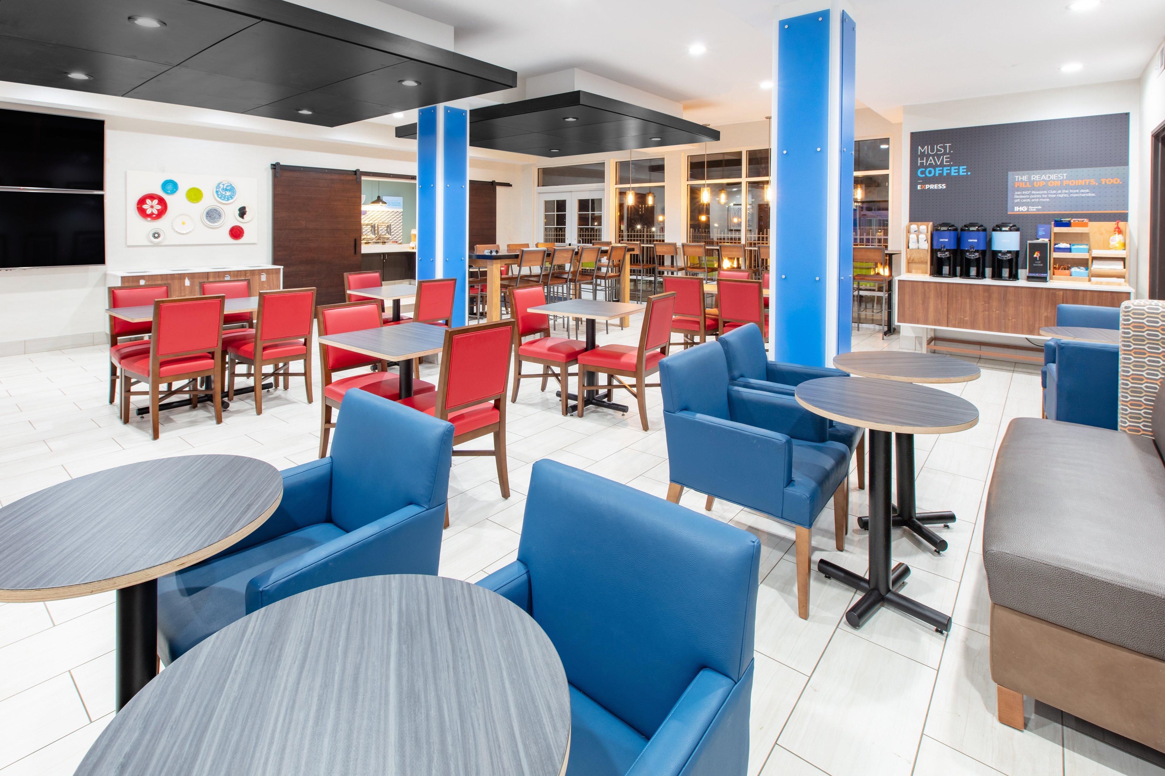 Holiday Inn Express Hotel & Suites Seaside Convention Center By Ihg Eksteriør billede