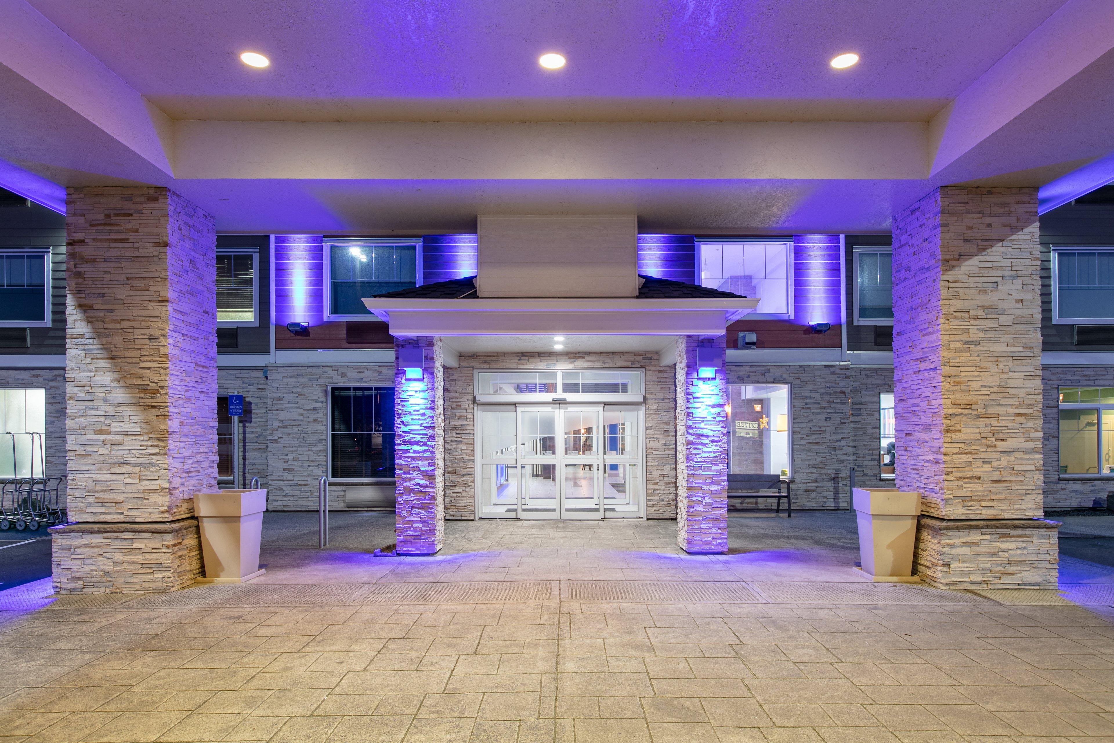 Holiday Inn Express Hotel & Suites Seaside Convention Center By Ihg Eksteriør billede