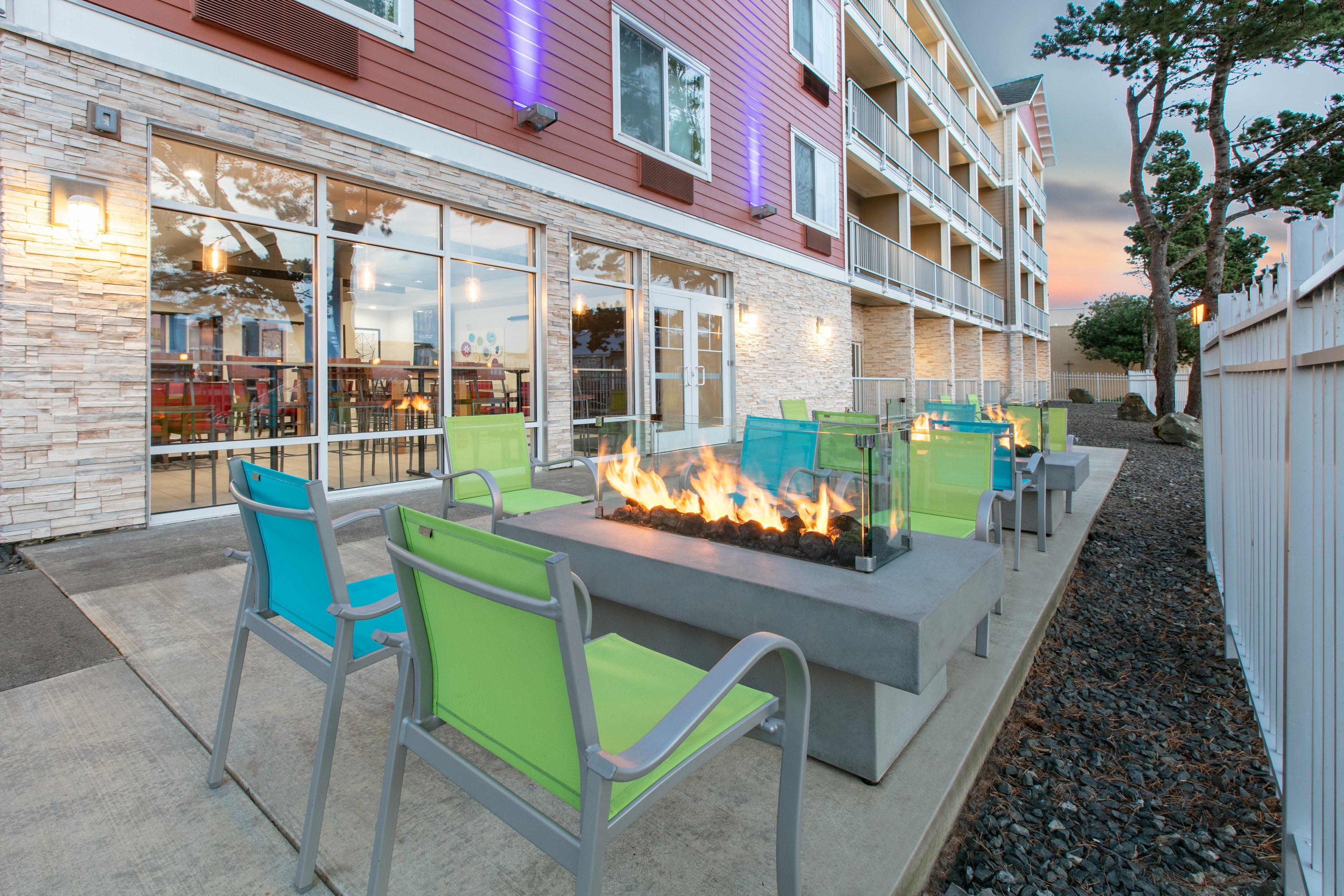 Holiday Inn Express Hotel & Suites Seaside Convention Center By Ihg Eksteriør billede