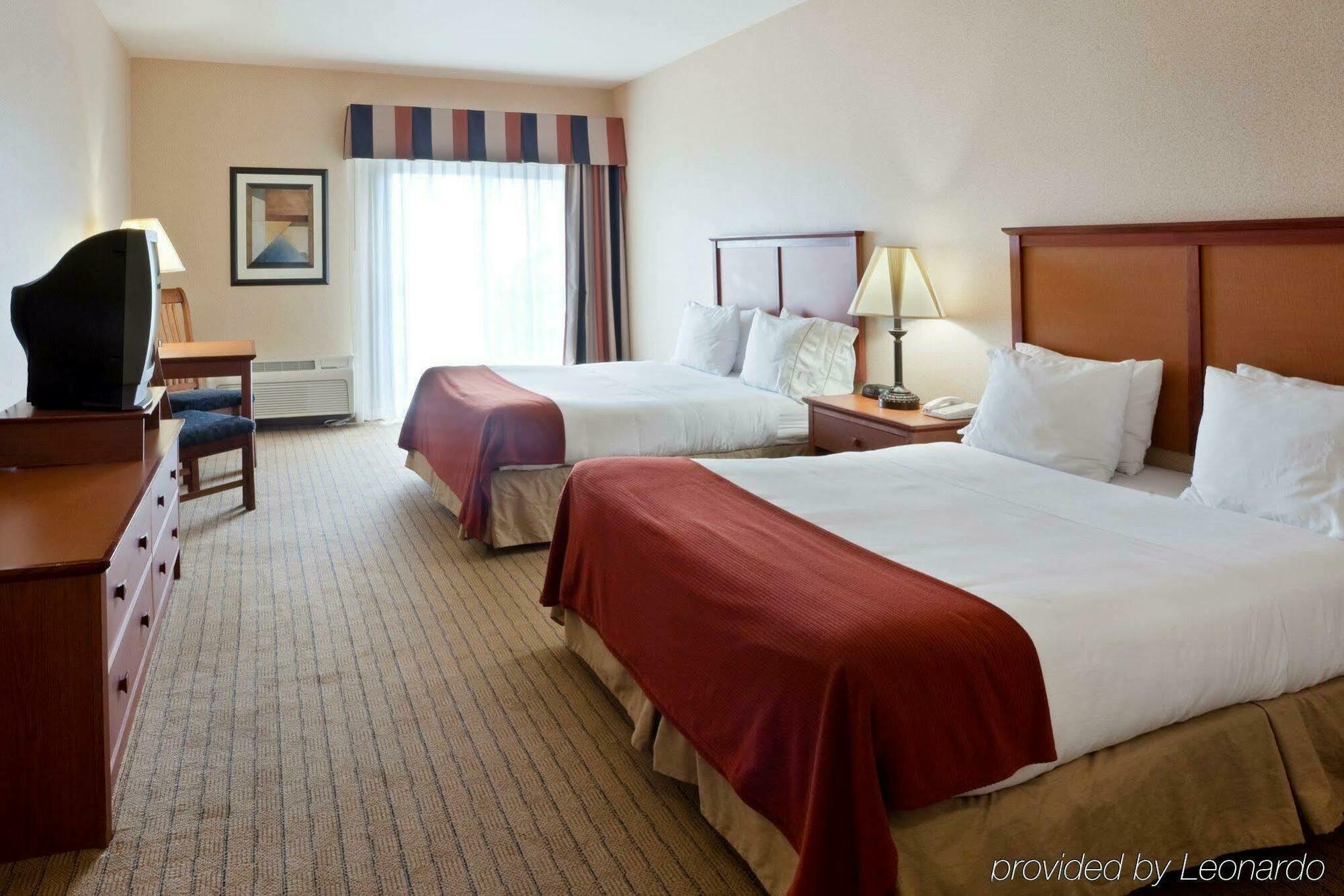 Holiday Inn Express Hotel & Suites Seaside Convention Center By Ihg Eksteriør billede